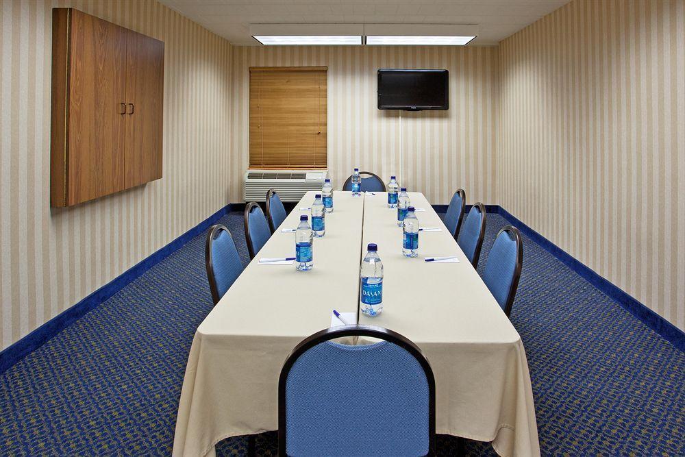 Candlewood Suites Pittsburgh-Cranberry By Ihg Cranberry Township Exterior foto